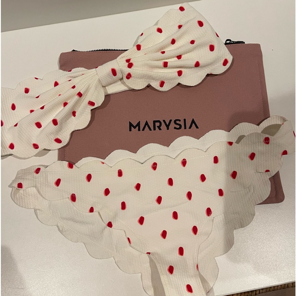 Marysia Antibes bikini top and bottom size Large with storage bag